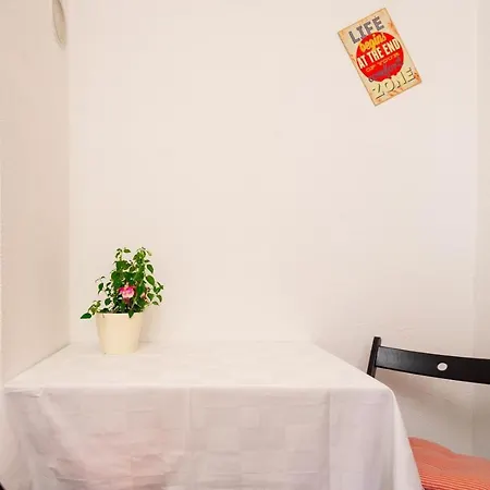 City Centre Studio *** * Pula